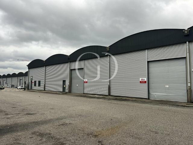 Location locaux d'activité Saint Priest Proche A43 et T3