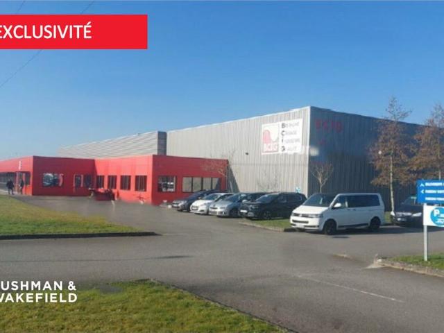 Local d'activité à louer Le Rheu Proche bus 55