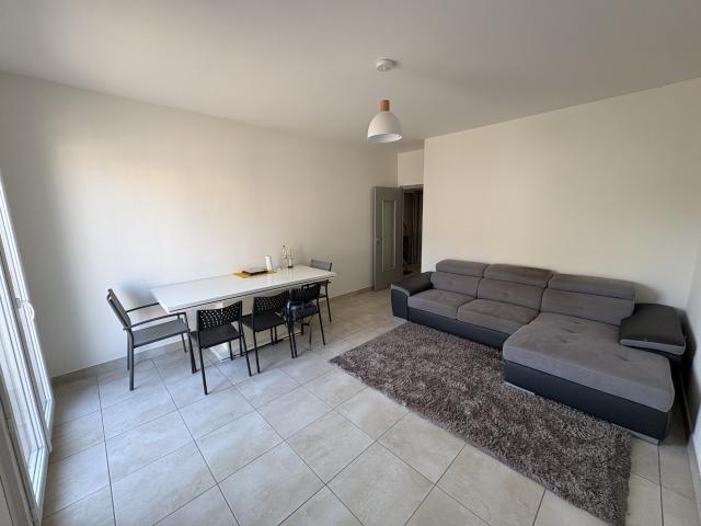 LOCATION ANNUELLE VIDE APPARTEMENT T3 ELNE