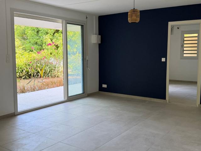 Location appartement, 43.96 m² T 2 à Bellefontaine, 950 €