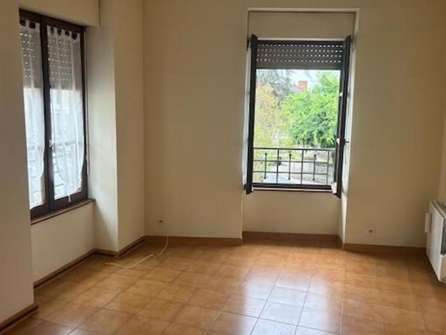 Location appartement, 40.25 m² T 2 à Trévoux, 500 €