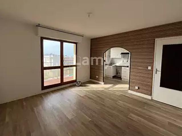 location appartement, 41.19 m² au dernier étage parking