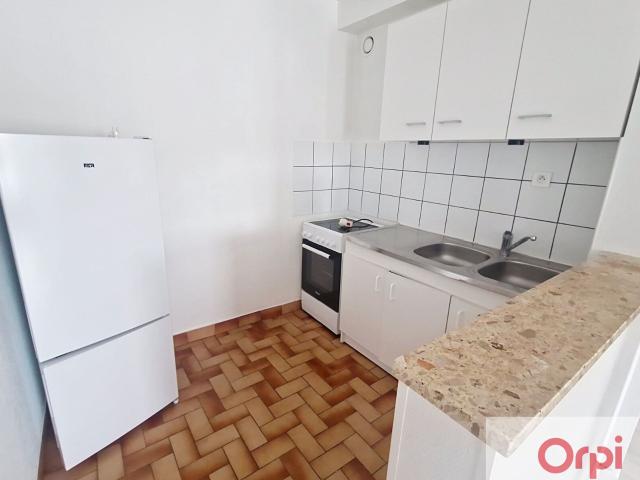 Location appartement, 42.39 m² T 2 à Montluçon, 395 €
