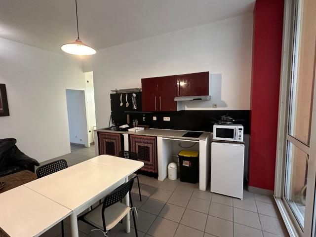 Location appartement, 42 m² T 2 à Talence, 806 €