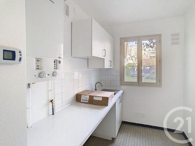 Location Appartement 47 m² à Villejuif 1 025 ¤ CC /mois