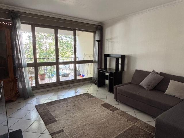 Location appartement, 48.73 m² T 2 à Les Ulis, 890 €