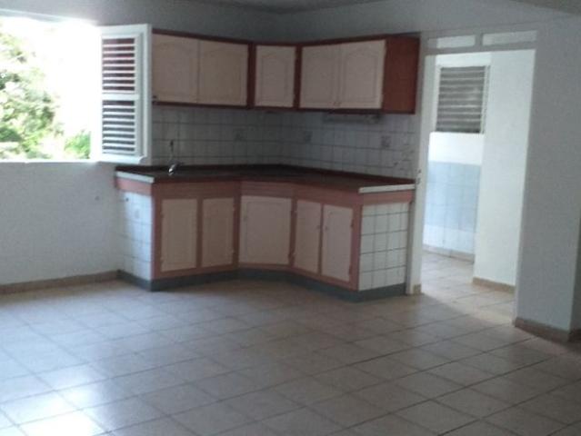 Location Appartement 48m² 2 pièces Fort de france