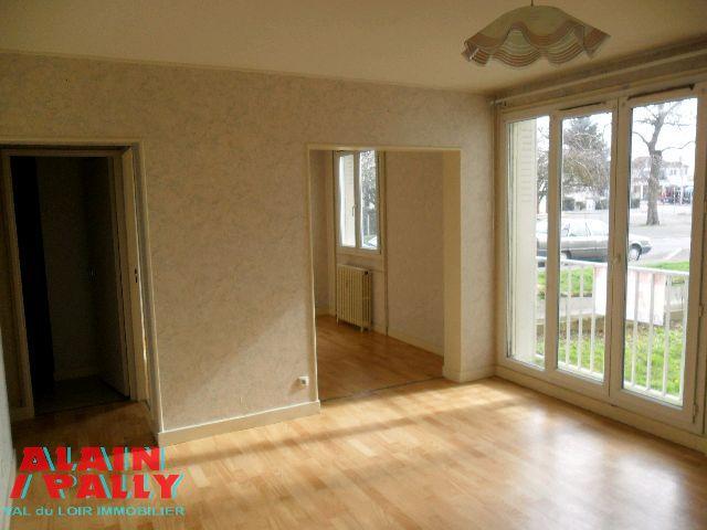 Location Appartement 4 pièces 50m² CHATEAUDUN 28200