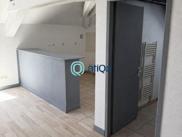 Location Appartement 4 pièces 55.8 m2 Artemare
