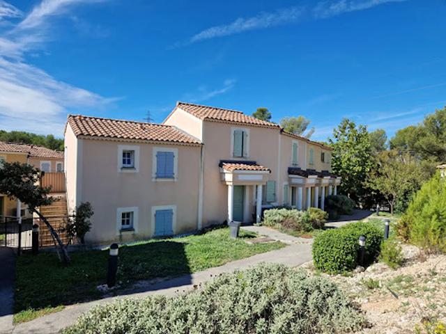 Location Appartement 4 pièces 58 m2 Cabries