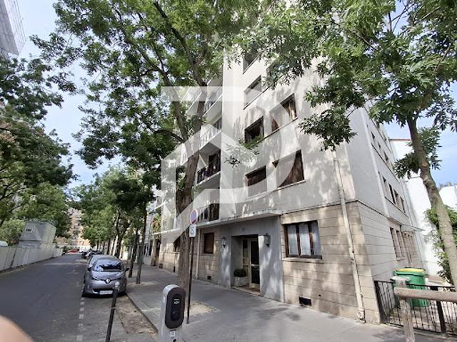 Location Appartement 4 pièces 63.83 m2 Paris 16ème