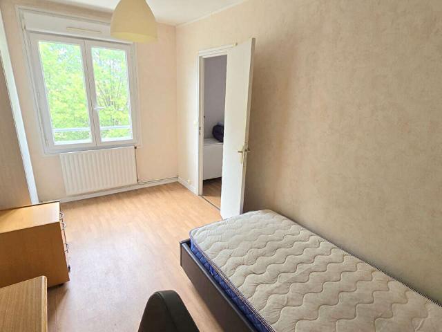 Location appartement 4 pièces 63 m² Toulouse 31400