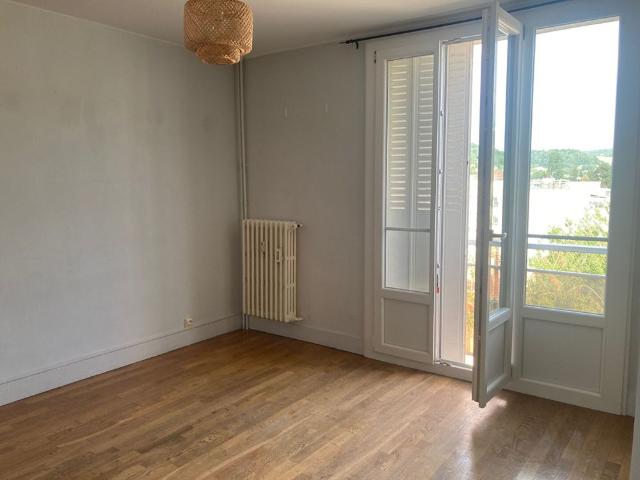Location Appartement 4 pièces 63m² BESANCON 25000