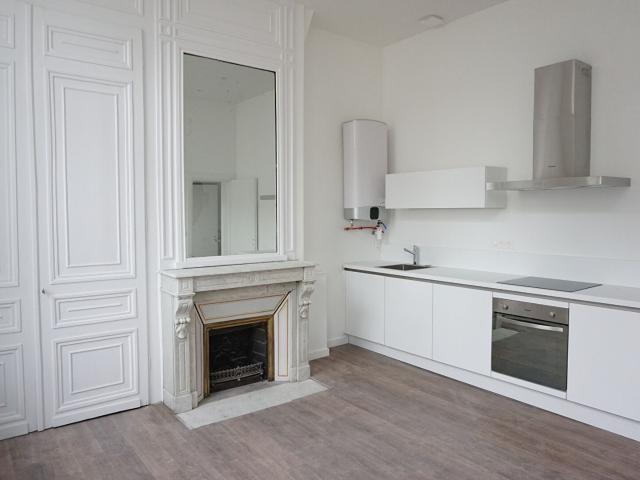 Location Appartement 4 pièces 60m² LILLE 59000