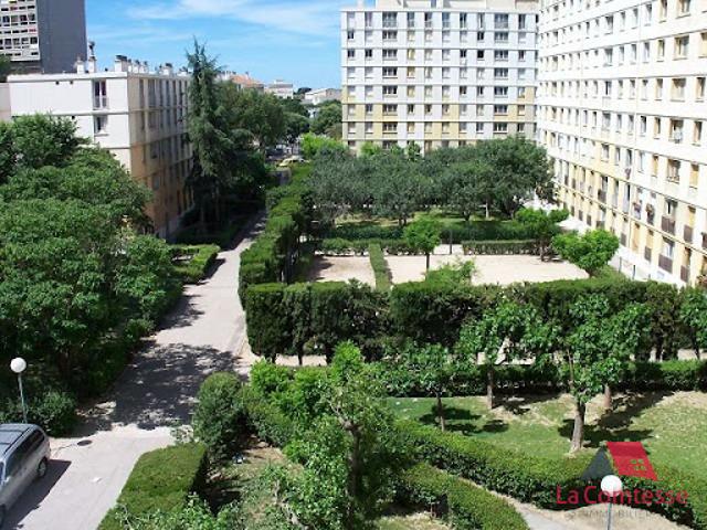 Location Appartement 4 pièces 61.66 m2 Marseille 9ème