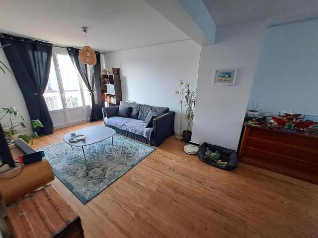 Location appartement 4 pièces, 61.85m², Nantes