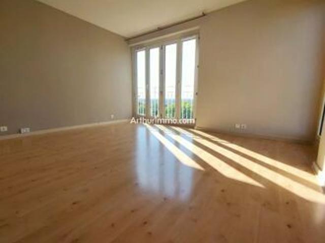 Location Appartement 4 pièces 61 m2 à Sucy en Brie
