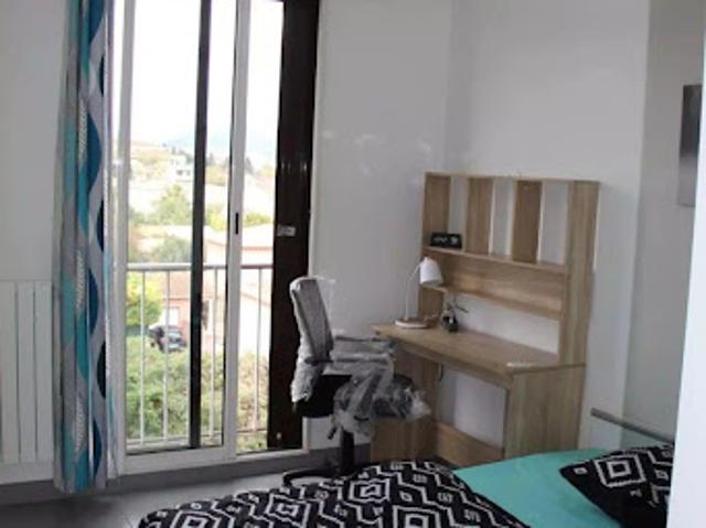 Location Appartement 4 pièces 61 m2 Marseille 5ème