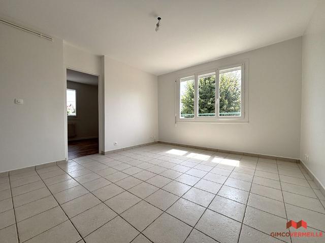 Location Appartement 4 pièces 61m²