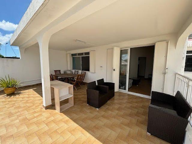 Location Appartement 4 pièces 67 m2 Les abymes