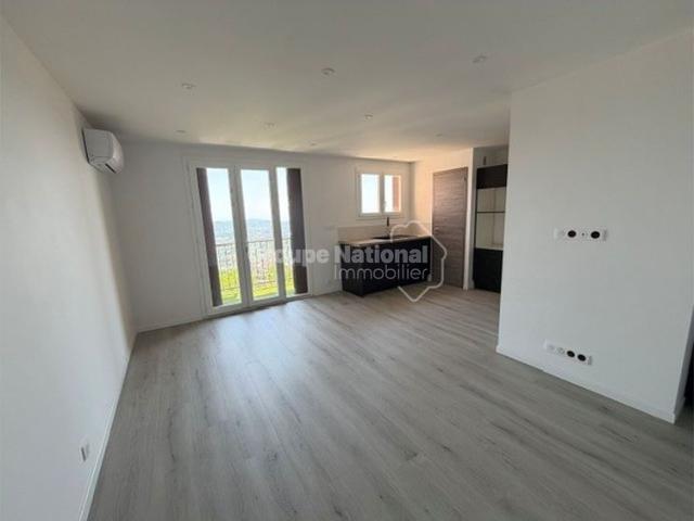 Location Appartement 4 pièces 67m²