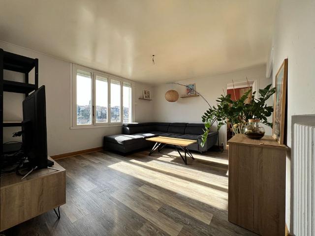 Location Appartement 4 pièces 67m²