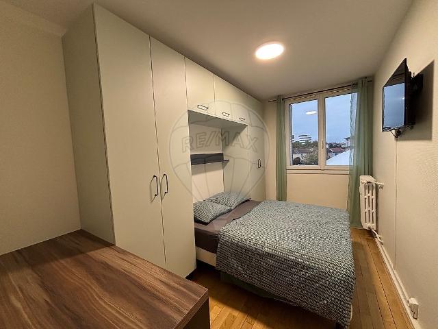 Location Appartement 4 pièces 64m² LYON 8ème