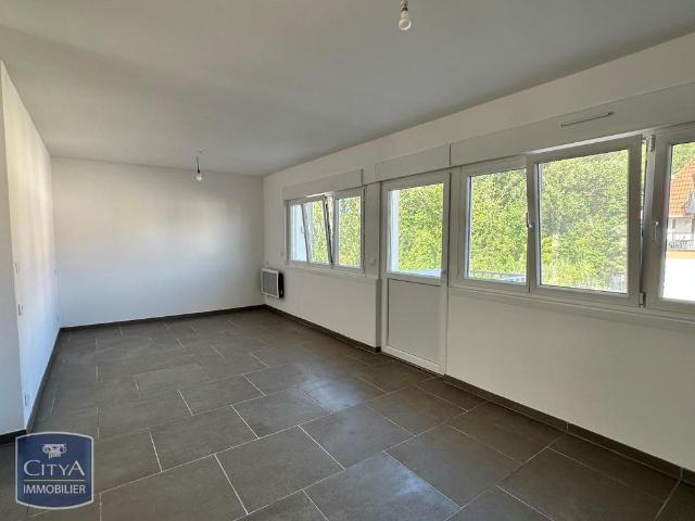 Location Appartement 4 pièces 64m² STE CATHERINE 62223