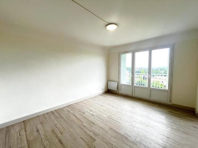 Location Appartement 4 pièces 65.74 m2 Manosque