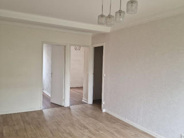 Location Appartement 4 pièces 65.3 m2 Bobigny
