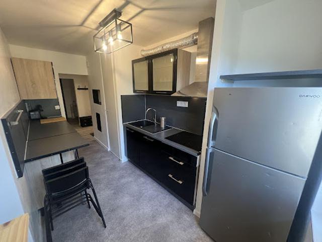 Location Appartement 4 pièces 65 m2 Évry Courcouronnes