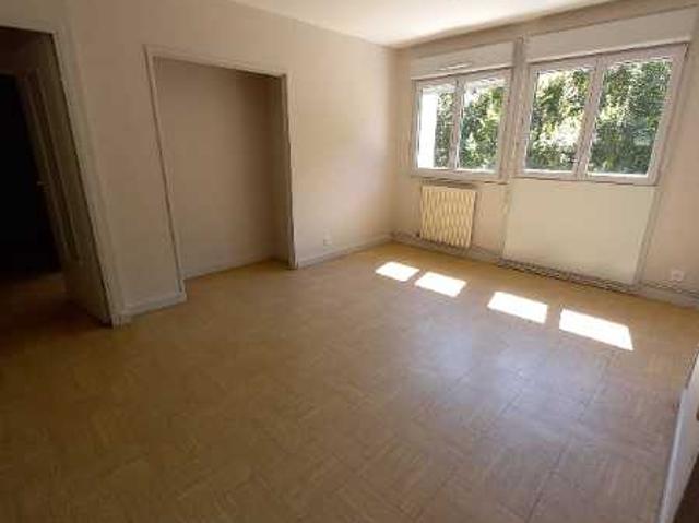 Location: Appartement 4 pièces 65 m2 – HERIMONCOURT