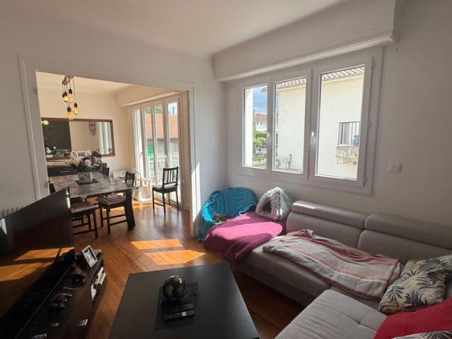 Location Appartement 4 pièces 65m²