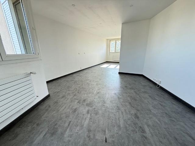 Location Appartement 4 pièces 65m²