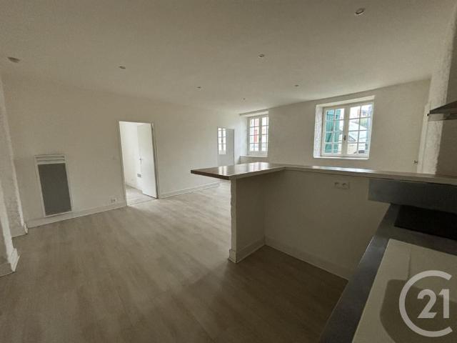 Location Appartement 4 pièces 66m² ORTHEZ 64300