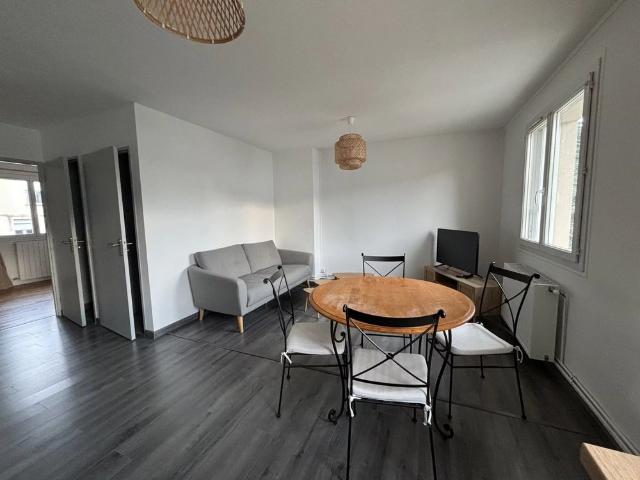 Location Appartement 4 pièces 66m² VALENCE 26000