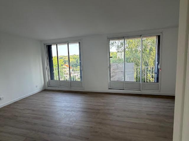 Location Appartement 4 pièces 68 m2 Domont
