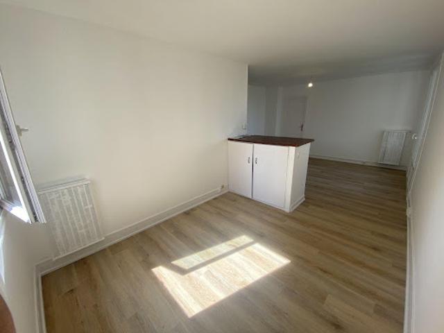 Location Appartement 4 pièces 68 m2 Ivry sur Seine