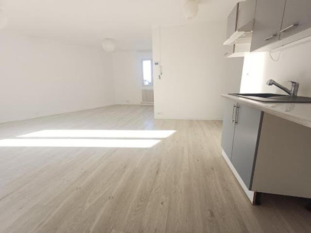 Location Appartement 4 pièces 68 m2 Saint Brieuc