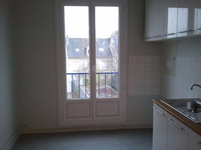 Location Appartement 4 pièces 68m² RENNES 35000
