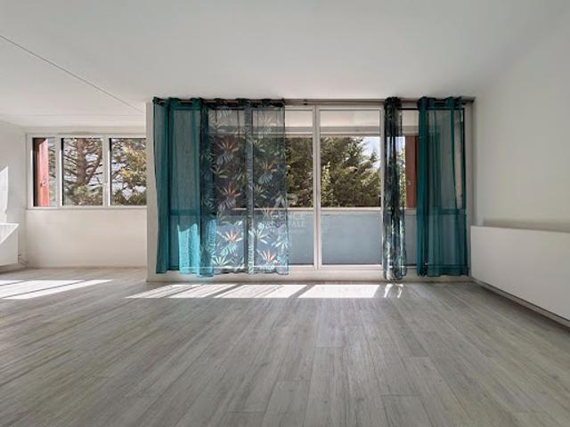 Location Appartement 4 pièces 69.58 m2 Poissy