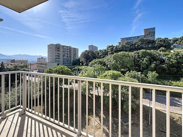 Location Appartement 4 pièces 69.22 m2 Ajaccio