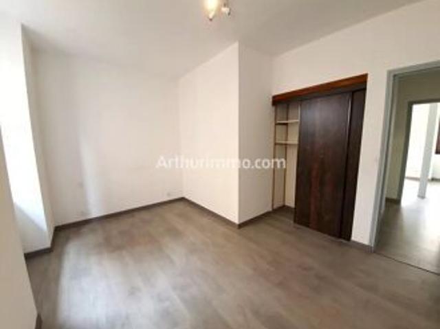 Location Appartement 4 pièces 69 m2 à Lons le Saunier