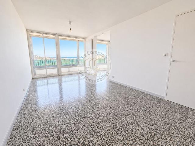 Location Appartement 4 pièces 69m² MARSEILLE 9ème