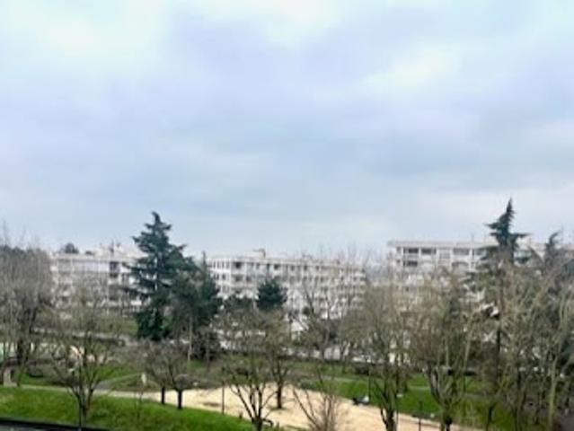 Location Appartement 4 pièces 73.91 m2 Chelles