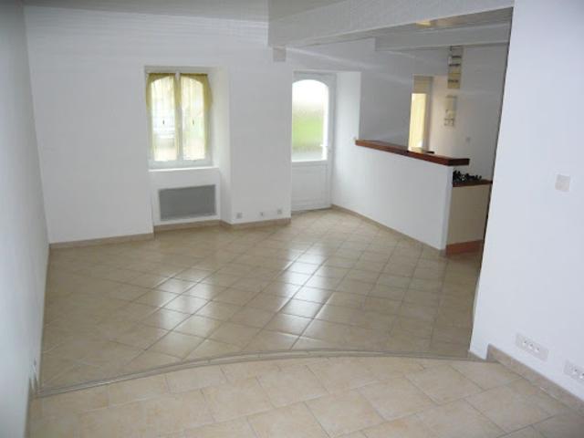 Location Appartement 4 pièces 73 m2 Cherre