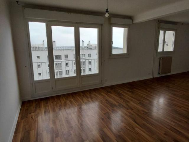 Location Appartement 4 pièces 73m²