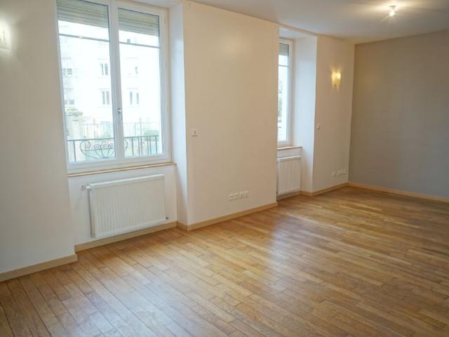 Location Appartement 4 pièces 73m²