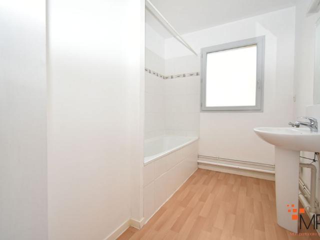 Location Appartement 4 pièces 73m²