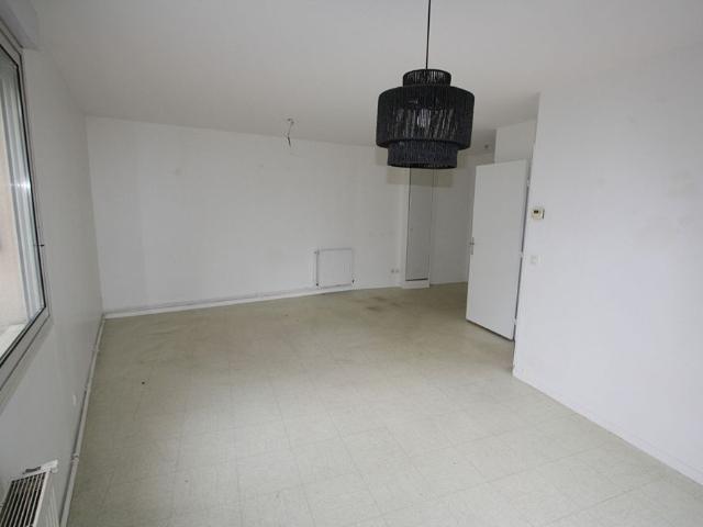 Location Appartement 4 pièces 73m² SOTTEVILLE LES ROUEN 76300